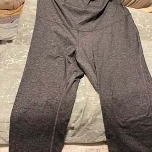 Old navy active maternity pants